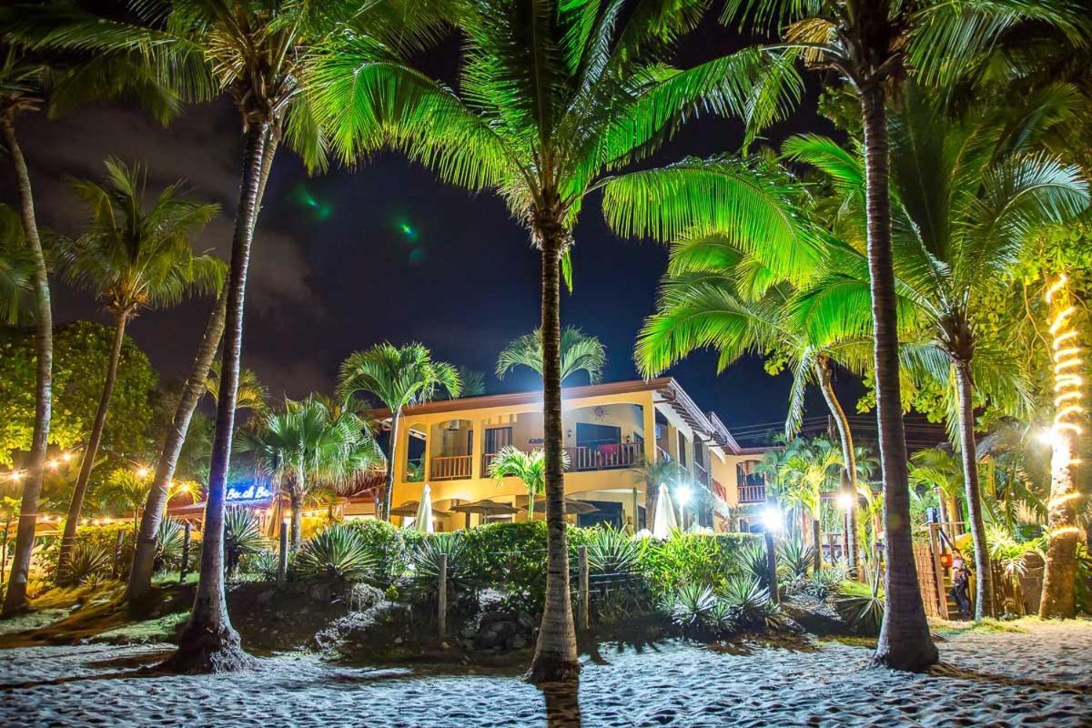 The Backyard Beachfront Hotel Jaco Bagian luar foto