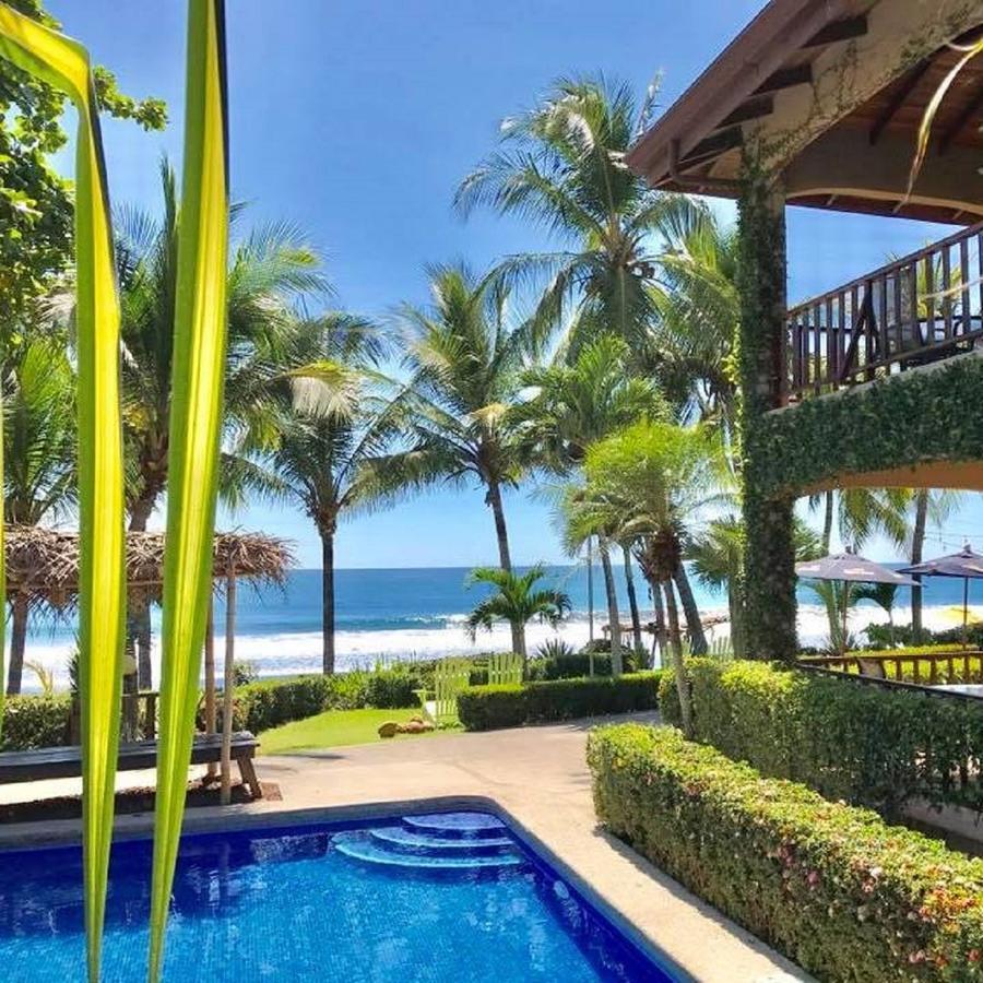 The Backyard Beachfront Hotel Jaco Bagian luar foto